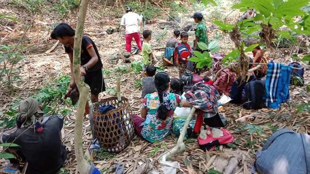 သရက်ချောင်းမြို့နယ်က ဒေသခံ ငါးဦးကို စစ်ကောင်စီတပ် ဖမ်းဆီးသွား သရက်ချောင်းမြို့နယ်က ဒေသခံ ငါးဦးကို စစ်ကောင်စီတပ် ဖမ်းဆီးသွား