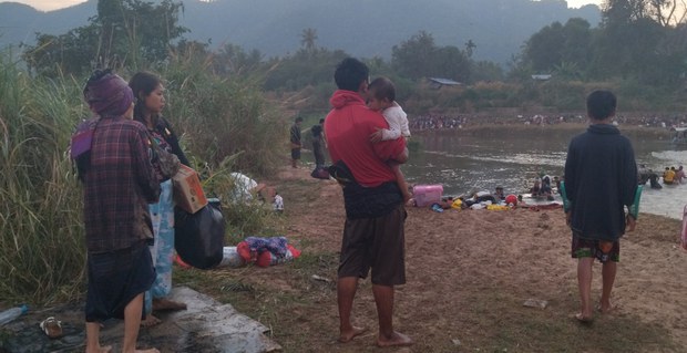 လေးကေ့ကော်အနီး တိုက်ပွဲကြောင့် ဒုက္ခသည် တစ်သောင်းနီးပါးရှိလာ လေးကေ့ကော်အနီး တိုက်ပွဲကြောင့် ဒုက္ခသည် တစ်သောင်းနီးပါးရှိလာ