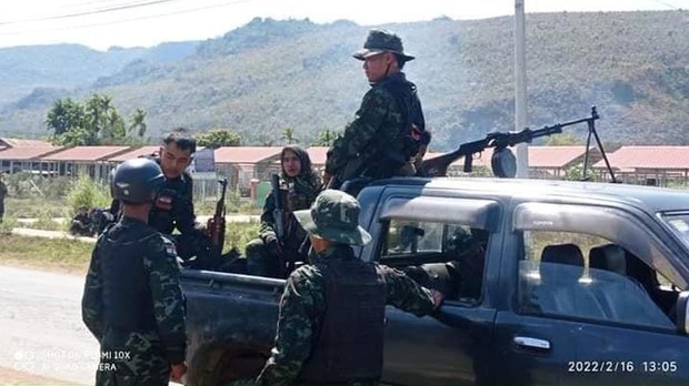 မိုးဗြဲတိုက်ပွဲကြောင့် ဒေသခံ တစ်သောင်းခန့် ပိတ်မိနေ