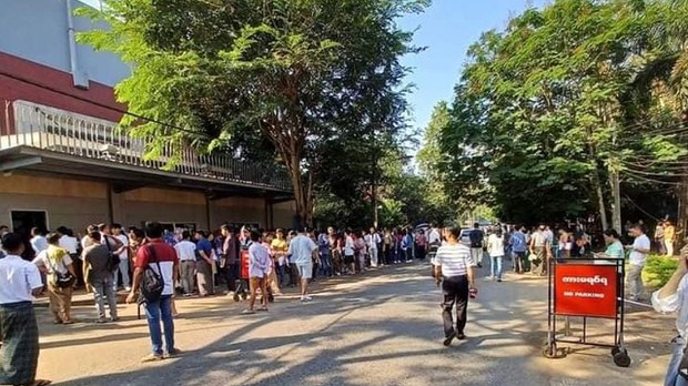 မြန်မာပြည် ထိုင်းသံရုံး ဗီဇာလျှောက်ထားမှု ကန့်သတ် မြန်မာပြည် ထိုင်းသံရုံး ဗီဇာလျှောက်ထားမှု ကန့်သတ်