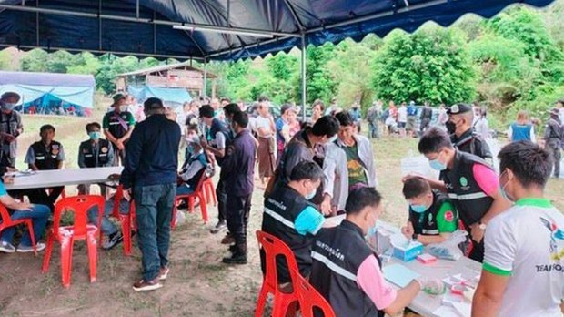 ထိုင်းနိုင်ငံထဲ ထွက်ပြေးခိုလှုံနေတဲ့ စစ်ဘေးဒုက္ခသည်တွေ နေရပ်ပြန်ဖို့ ဖိအားပေးခံရ ထိုင်းနိုင်ငံထဲ ထွက်ပြေးခိုလှုံနေတဲ့ စစ်ဘေးဒုက္ခသည်တွေ နေရပ်ပြန်ဖို့ ဖိအားပေးခံရ