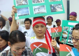 kachin-thai-305 kachin-thai-305