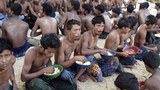 rohingya_eating_305px.jpg