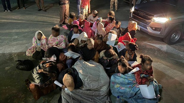 တရားမဝင်နယ်စပ်ဖြတ်ကျော်တဲ့ မြန်မာနိုင်ငံသား ၁၄ ဦး ထိုင်းမှာ အဖမ်းခံရ တရားမဝင်နယ်စပ်ဖြတ်ကျော်တဲ့ မြန်မာနိုင်ငံသား ၁၄ ဦး ထိုင်းမှာ အဖမ်းခံရ