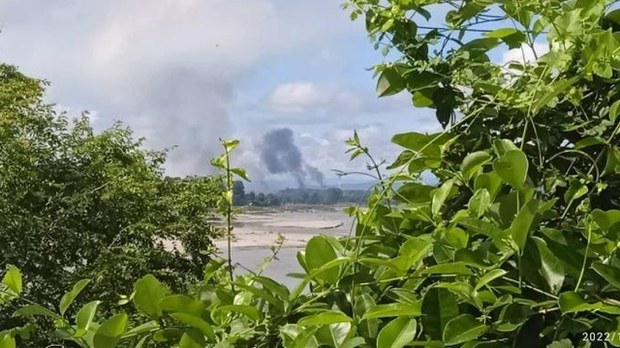 ပေါက်မြို့နယ် သီးခြောက်ရွာ မီးရှို့ခံရ ပေါက်မြို့နယ် သီးခြောက်ရွာ မီးရှို့ခံရ