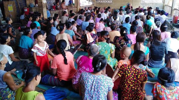 တစ်နှစ်ကျော်ကြာ ထွက်ပြေးနေရတဲ့ တင်းမရွာသားတွေ နေရပ်ပြန်ရေးကြိုးပမ်း တစ်နှစ်ကျော်ကြာ ထွက်ပြေးနေရတဲ့ တင်းမရွာသားတွေ နေရပ်ပြန်ရေးကြိုးပမ်း