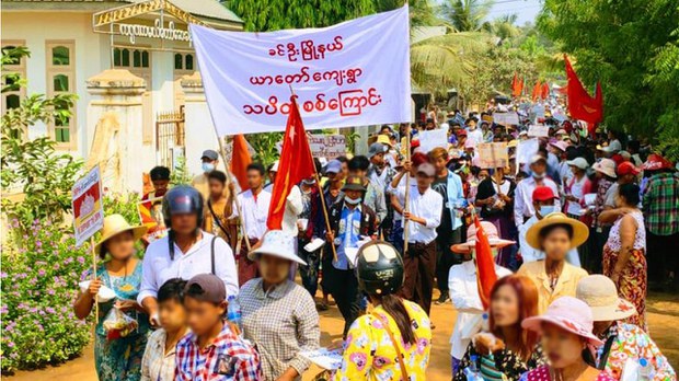 ခင်ဦးမြို့ အင်တိုင်းရွာမှာ စစ်တပ်ရဲ့ပစ်ခတ်မှုကြောင့် နှစ်ဦး ဒဏ်ရာရ ခင်ဦးမြို့ အင်တိုင်းရွာမှာ စစ်တပ်ရဲ့ပစ်ခတ်မှုကြောင့် နှစ်ဦး ဒဏ်ရာရ