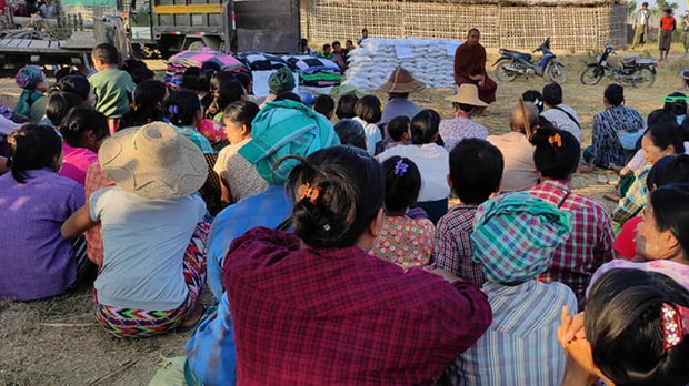 ချောင်းဦး ကံမရွာမှာ မီးရှို့ခံထားရတဲ့ အလောင်းနှစ်ခုတွေ့၊ ရွာသား ၆၀ နီးပါး ဖမ်းဆီးခံထားရဆဲ ချောင်းဦး ကံမရွာမှာ မီးရှို့ခံထားရတဲ့ အလောင်းနှစ်ခုတွေ့၊ ရွာသား ၆၀ နီးပါး ဖမ်းဆီးခံထားရဆဲ