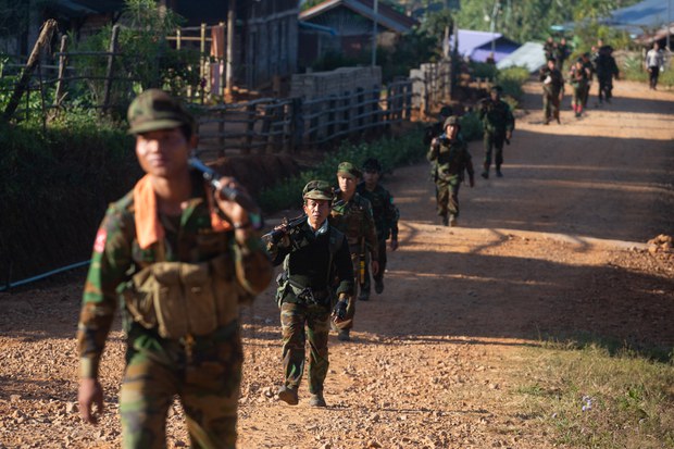 စစ်ကောင်စီက လမ်းကြုံစီးလာတဲ့ကားကို TNLA ပစ်လို့ အရပ်သားနှစ်ဦး သေဆုံး စစ်ကောင်စီက လမ်းကြုံစီးလာတဲ့ကားကို TNLA ပစ်လို့ အရပ်သားနှစ်ဦး သေဆုံး
