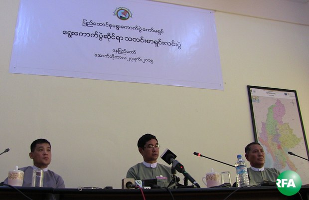 elections-commission-press-620.jpg elections-commission-press-620.jpg