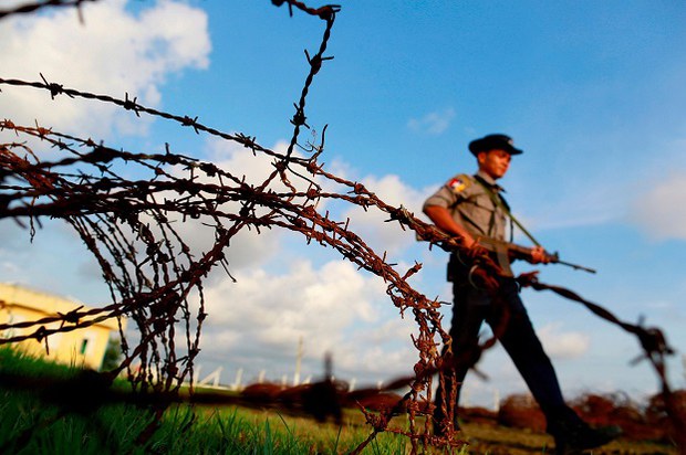 myanmar-border-guard-622.jpg