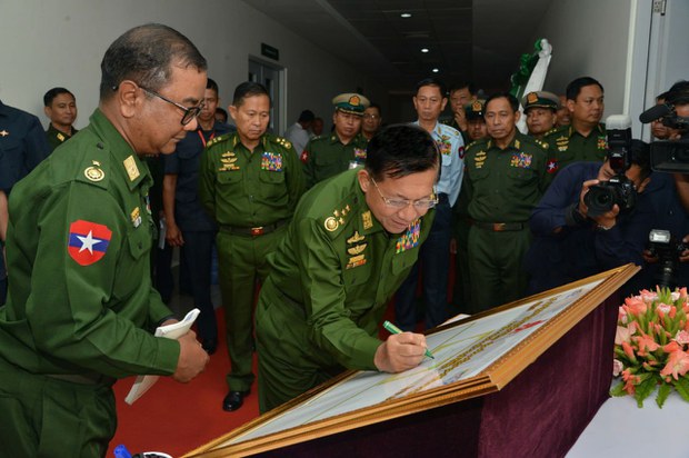 စစ်အာဏာရှင်တွေကို လက်နက်မရောင်းဖို့ ကုလမှာ ဦးကျော်မိုးထွန်း တောင်းဆို စစ်အာဏာရှင်တွေကို လက်နက်မရောင်းဖို့ ကုလမှာ ဦးကျော်မိုးထွန်း တောင်းဆို
