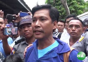 theinaungmyint-305.jpg theinaungmyint-305.jpg