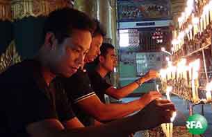 unity-rakhine-reporter-pray-305 unity-rakhine-reporter-pray-305