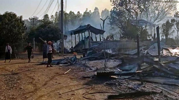 မင်းဘူးမြို့နယ်က ဒေသခံ နှစ်ထောင်ခန့် နေရပ်စွန့်ခွာထွက်ပြေးနေရ မင်းဘူးမြို့နယ်က ဒေသခံ နှစ်ထောင်ခန့် နေရပ်စွန့်ခွာထွက်ပြေးနေရ