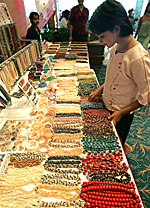 gem_stall_150px.jpg gem_stall_150px.jpg
