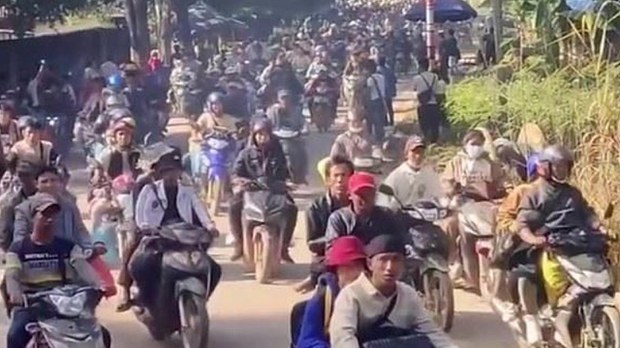 တရုတ်နိုင်ငံသားတွေ လောက်ကိုင်ကအမြန်ဆုံးထွက်ဖို့ တရုတ်သံရုံး သတိပေး တရုတ်နိုင်ငံသားတွေ လောက်ကိုင်ကအမြန်ဆုံးထွက်ဖို့ တရုတ်သံရုံး သတိပေး