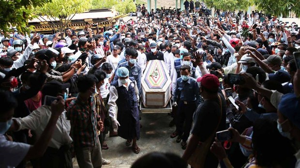 အာဏာသိမ်းပြီးနောက် စစ်ကောင်စီတပ်ကြောင့် အမျိုးသမီး ငါးရာနီးပါးသေဆုံး အာဏာသိမ်းပြီးနောက် စစ်ကောင်စီတပ်ကြောင့် အမျိုးသမီး ငါးရာနီးပါးသေဆုံး
