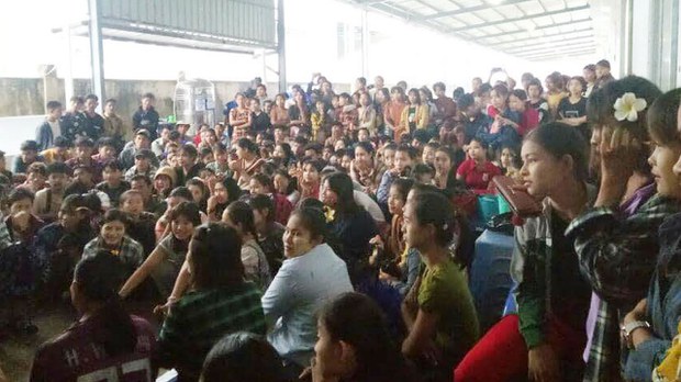 ကိုယ်ထိလက်ရောက်ကျူးလွန်သူကို အရေးယူပေးဖို့ အလုပ်သမား ရာချီ ဆန္ဒပြတောင်းဆို ကိုယ်ထိလက်ရောက်ကျူးလွန်သူကို အရေးယူပေးဖို့ အလုပ်သမား ရာချီ ဆန္ဒပြတောင်းဆို