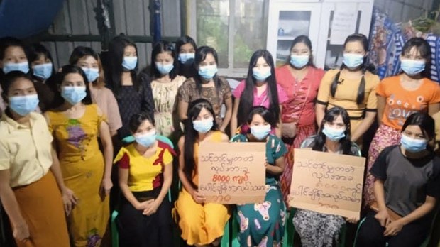 လုပ်ခလစာကို တိုးမြှင့်ပေးဖို့ ရွှေပြည်သာစက်ရုံ အလုပ်သမားတွေ တောင်းဆို လုပ်ခလစာကို တိုးမြှင့်ပေးဖို့ ရွှေပြည်သာစက်ရုံ အလုပ်သမားတွေ တောင်းဆို