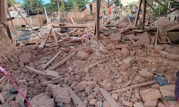 ရေဦးမှာ ဗုံးကြဲတိုက်ခိုက်မှုကြောင့် လသားအရွယ်ကလေးတစ်ဦးအပါအဝင် သုံးဦးသေဆုံး ရေဦးမှာ ဗုံးကြဲတိုက်ခိုက်မှုကြောင့် လသားအရွယ်ကလေးတစ်ဦးအပါအဝင် သုံးဦးသေဆုံး