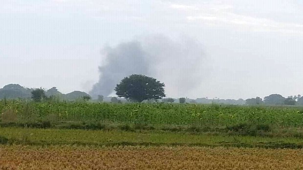 ရေစကြိုမြို့ လှေခုတ်ရွာမှာ နေအိမ် သုံးလုံးနှင့် ဆိုင်ကယ်တွေ မီးရှို့ခံရ ရေစကြိုမြို့ လှေခုတ်ရွာမှာ နေအိမ် သုံးလုံးနှင့် ဆိုင်ကယ်တွေ မီးရှို့ခံရ