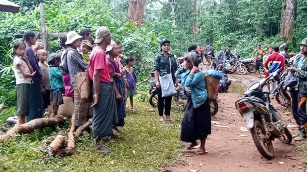 ရေတာရှည်မှာ လေကြောင်းတိုက်ခိုက်မှုကြောင့် လူတစ်ထောင်နီးပါး ထွက်ပြေး