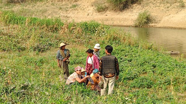 ရေစကြိုမှာ ကလေးနှစ်ဦးအပါအဝင် ငါးဦး သေနတ်ကျည်ထိမှန်သေဆုံး ရေစကြိုမှာ ကလေးနှစ်ဦးအပါအဝင် ငါးဦး သေနတ်ကျည်ထိမှန်သေဆုံး