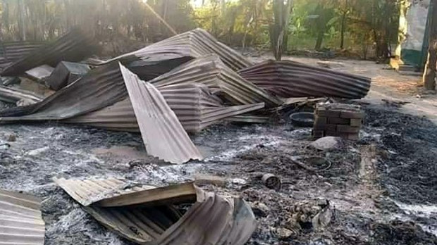 ယင်းမာပင်မြို့နယ်မှာ နေအိမ် ၁၅ လုံးထက်မနည်း မီးရှို့ခံရ ယင်းမာပင်မြို့နယ်မှာ နေအိမ် ၁၅ လုံးထက်မနည်း မီးရှို့ခံရ