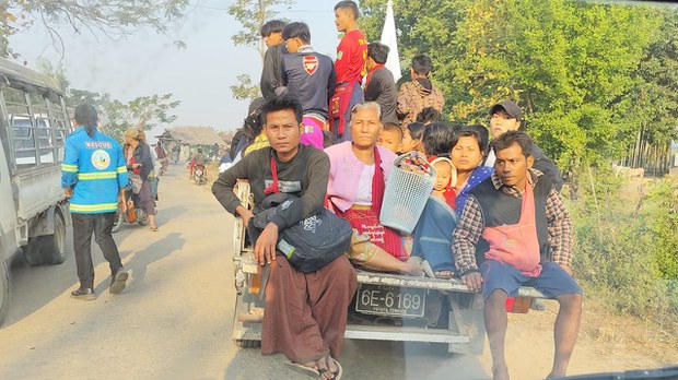 ဇရပ်ကြီးတိုက်ပွဲကြောင့် လူဦးရေ ၃၅၀၀ ခန့် ထွက်ပြေးနေရ ဇရပ်ကြီးတိုက်ပွဲကြောင့် လူဦးရေ ၃၅၀၀ ခန့် ထွက်ပြေးနေရ