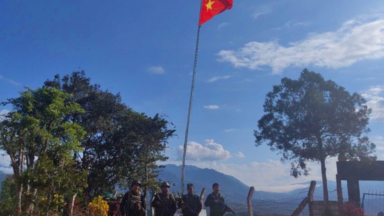 မြန်မာအမျိုးသား ဒီမိုကရက်တစ် မဟာမိတ် တပ်မတော် (MNDAA) မှ နန်ဆလပ်အုပ်စုကို ၂၀၂၃ ခုနှစ် နိုဝင်ဘာလ ၂၅ ရက်နေ့က ပြန်လည်သိမ်းယူခဲ့စဉ်။ (Photo: The Kokang)