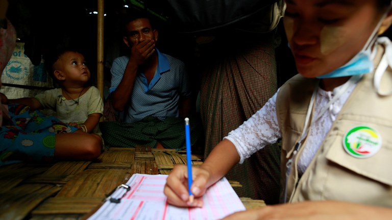 2014-04-01T120000Z_43251107_GM1EA4115U701_RTRMADP_3_MYANMAR-CENSUS.jpg 2014-04-01T120000Z_43251107_GM1EA4115U701_RTRMADP_3_MYANMAR-CENSUS.jpg