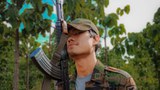 စစ်မြေပြင်‌ရောက် အနုပညာကျောင်းသား