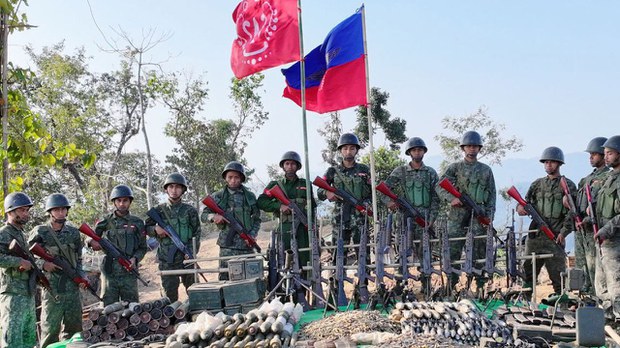 သိမ်းပိုက်ထားတဲ့မြို့တွေမှာ အုပ်ချုပ်ရေးယန္တရားလည်ပတ်ရေး AA ကြိုးပမ်း သိမ်းပိုက်ထားတဲ့မြို့တွေမှာ အုပ်ချုပ်ရေးယန္တရားလည်ပတ်ရေး AA ကြိုးပမ်း