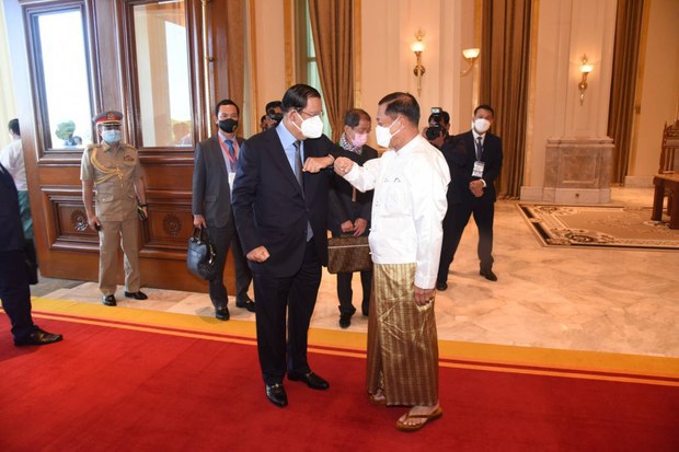 အာဆီယံဥက္ကဋ္ဌ မြန်မာနိုင်ငံခရီးစဉ် အာဆီယံခေါင်းဆောင်အများစု မှတ်ချက်မပေး
