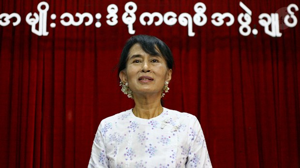 ဒေါ်အောင်ဆန်းစုကြည်နဲ့ တွေ့ရဖို့ သားဖြစ်သူထပ်မံတောင်းဆို ဒေါ်အောင်ဆန်းစုကြည်နဲ့ တွေ့ရဖို့ သားဖြစ်သူထပ်မံတောင်းဆို