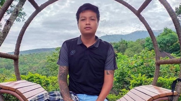 ထောင်ဒဏ် ၂၀၃ နှစ်ချမှတ်ခံရတဲ့ တက္ကသိုလ်ကျောင်းသား ကိုအောင်ခန့်ဦး ထောင်ဒဏ် ၂၀၃ နှစ်ချမှတ်ခံရတဲ့ တက္ကသိုလ်ကျောင်းသား ကိုအောင်ခန့်ဦး