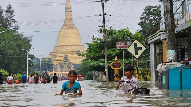 ပဲခူးမှာ ရေကြီးမှုကြောင့် ဘေးလွတ်ရာပြောင်းရွှေ့ရသူ ၁၃,၀၀၀ ကျော်ရှိလာ ပဲခူးမှာ ရေကြီးမှုကြောင့် ဘေးလွတ်ရာပြောင်းရွှေ့ရသူ ၁၃,၀၀၀ ကျော်ရှိလာ
