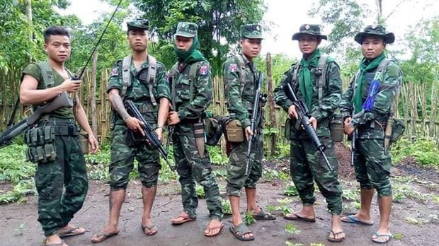 ကရင်ပြည်နယ်အတွင်း တိုက်ပွဲတွေ ပြင်းထန်နေ ကရင်ပြည်နယ်အတွင်း တိုက်ပွဲတွေ ပြင်းထန်နေ