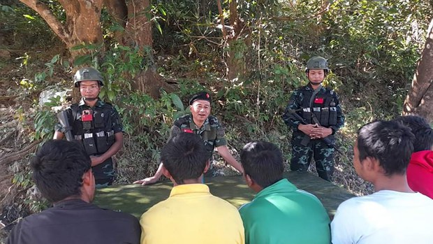 အောင်ဇေယျစစ်ကြောင်းက တပ်သား သုံးဆယ်နီးပါး CDM ဝင်လာကြောင်း PDF ပြော အောင်ဇေယျစစ်ကြောင်းက တပ်သား သုံးဆယ်နီးပါး CDM ဝင်လာကြောင်း PDF ပြော