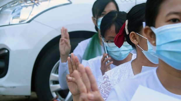 သေဒဏ်ချမှတ်ခံရသူတွေထဲ CDM ပညာရေးဝန်ထမ်းတွေ ပါဝင်လာ သေဒဏ်ချမှတ်ခံရသူတွေထဲ CDM ပညာရေးဝန်ထမ်းတွေ ပါဝင်လာ