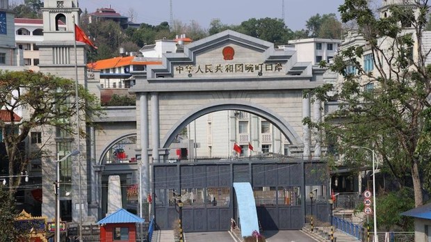 တရုတ်နဲ့ စစ်ကောင်စီတို့ ပိတ်ဆို့မှုကြောင့် ရှမ်းမြောက်ဒေသခံတွေ အခက်ကြုံနေ