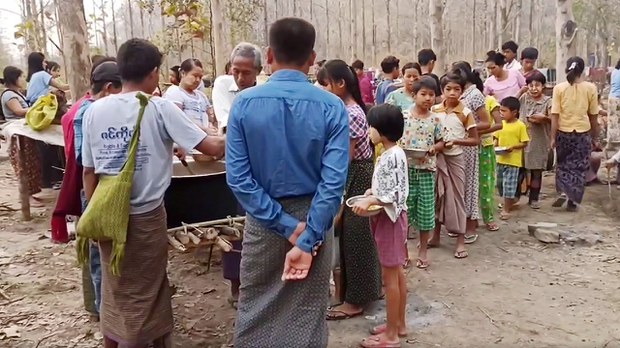 မကွေးတိုင်းအနောက်မြောက်ပိုင်းမှာ ကုန်ဈေးနှုန်း အဆမတန်မြင့်တက်နေ မကွေးတိုင်းအနောက်မြောက်ပိုင်းမှာ ကုန်ဈေးနှုန်း အဆမတန်မြင့်တက်နေ