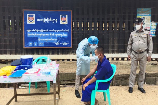 ဒိုက်ဦးထောင်ကနေ အသတ်ခံရတဲ့ နိုင်ငံရေးအကျဉ်းသား ၁၃ ဦးအထိရှိလာ ဒိုက်ဦးထောင်ကနေ အသတ်ခံရတဲ့ နိုင်ငံရေးအကျဉ်းသား ၁၃ ဦးအထိရှိလာ
