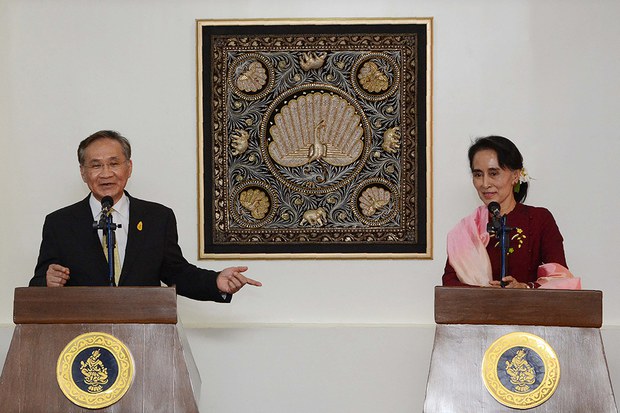 ဒေါ်အောင်ဆန်းစုကြည်နဲ့ ထိုင်းဝန်ကြီးတွေ့ဆုံမှုအပေါ် အမြင်များ ဒေါ်အောင်ဆန်းစုကြည်နဲ့ ထိုင်းဝန်ကြီးတွေ့ဆုံမှုအပေါ် အမြင်များ
