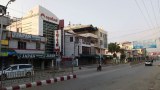 တရုတ်ကပိတ်လို့ မြောက်ပိုင်းမှာ စက်သုံးဆီနဲ့ ကုန်ပစ္စည်း ပြတ်လပ်လာ
