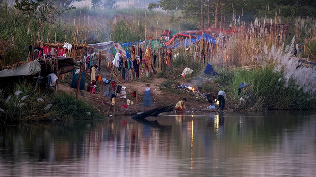 နယ်စပ်က စစ်ဘေးဒုက္ခသည်တွေကို အကူအညီတွေပေးဖို့ APHR တိုက်တွန်း နယ်စပ်က စစ်ဘေးဒုက္ခသည်တွေကို အကူအညီတွေပေးဖို့ APHR တိုက်တွန်း