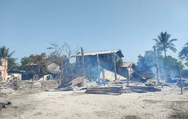 Htan Taw Village2.jpg Htan Taw Village2.jpg