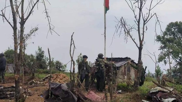 ကချင်မှာ တိုက်ပွဲတွေ ပြန်လည်ပြင်းထန်နေ ကချင်မှာ တိုက်ပွဲတွေ ပြန်လည်ပြင်းထန်နေ
