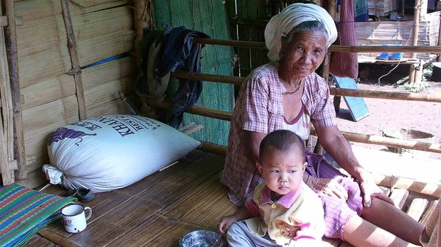 refugees-kayah.jpg refugees-kayah.jpg